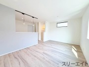 足立区伊興３丁目　新築一戸建て　全１棟【新築一戸建て】