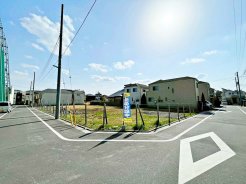 こちらの物件と合わせて周辺の物件や、ご条件に合わせた物件もご紹介が可能です♪
お気軽にお問い合わせください。