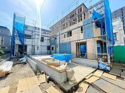 主寝室は7帖越えの1.2号棟！
キッチン横には嬉しいパントリー収納付き♪
各居室にも収納付きです！