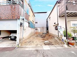 「大師前」駅まで徒歩10分！
居室3部屋＋屋上ルーフバルコニー付き！
同社施工のモデルルームへのご案内なども可能です！
お気軽にお問い合わせください。