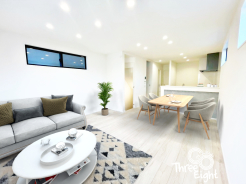 ＜家具配置イメージ＞
リビングの一部には床暖房を搭載し寒い季節でも足元から暖かな空間です。
ヒーターやエアコンに比べ、お部屋の空気が乾燥しづらい点も嬉しいポイントです♪

