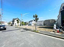 【住宅ローンの無料相談も受付中です】
「お家を見る前に、まずはローンについて相談がしたい」といったご要望にも、柔軟にご対応致します♪
大きなお買い物だから、しっかり丁寧にご案内いたします。