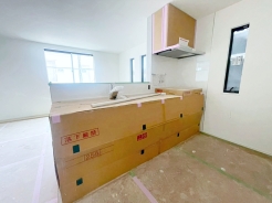 足立区伊興３丁目