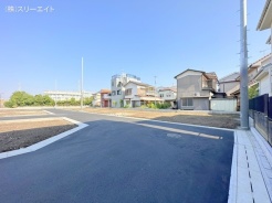 草加市両新田西町