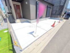 草加市苗塚町