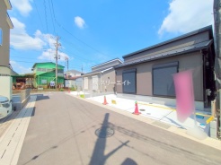 草加市苗塚町