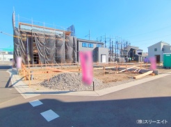 草加市苗塚町