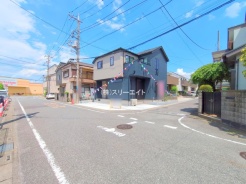 草加市新栄１丁目