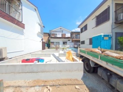 草加市小山１丁目