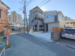 草加市吉町３丁目