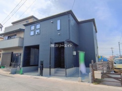 草加市谷塚上町