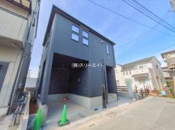 草加市谷塚上町