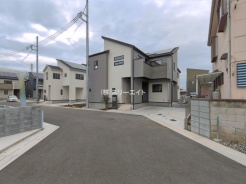 草加市新善町