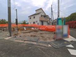 草加市新里町