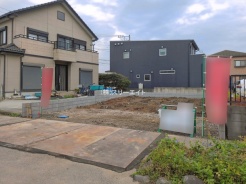 草加市青柳８丁目
