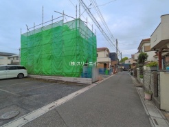 草加市新善町