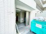 当マンションは24時間ゴミ出しOKです！
特に夏場なんかはとっても助かる設備ですね…！
いつでもゴミ出しができるので、お部屋が綺麗に片付きますよ♪
◆0120-1919-80◆