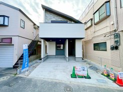 ついに物件完成いたしました♪
駐車2台が叶う広々4LDK!
本日これからのご内見も可能です!
お気軽にお問い合わせください。