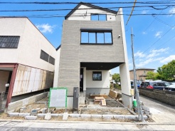 ■もうすぐ完成!当社が販売窓口です♪■
お客様のご希望日時で、いつでも何度でも室内のご内覧ができます!
無料送迎サービス実施中!
いつでもお気軽にお問い合わせ下さい♪
◆0120-1919-80◆
