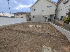 草加市新里町