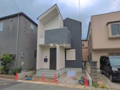 草加市小山2丁目