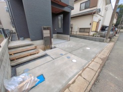 草加市新善町