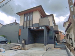 草加市新善町